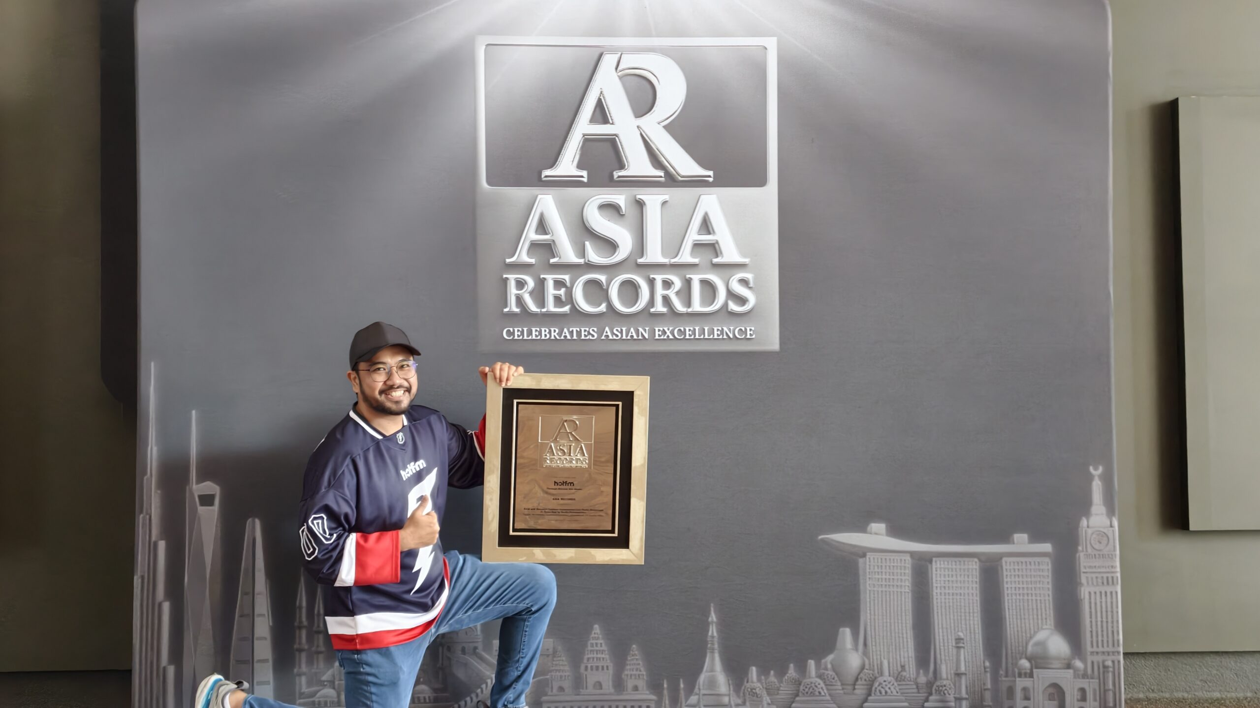 ASIA Records HotFM 09 - Official ASIA Records